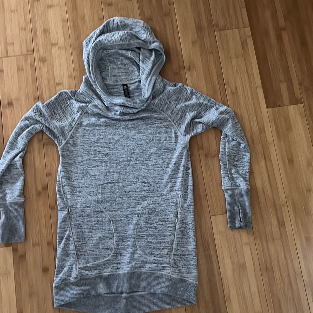 Tunic length sweatshirt- Women’s size small